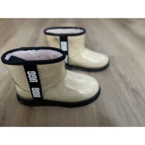 UGG‎ CLASSIC CLEAR MINI NATURAL BLACK FUR WATERPROOF ANKLE BOOT SIZE 4
